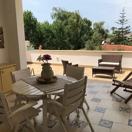Cala Marina Holidays Feriehus Trappeto (Sicily)